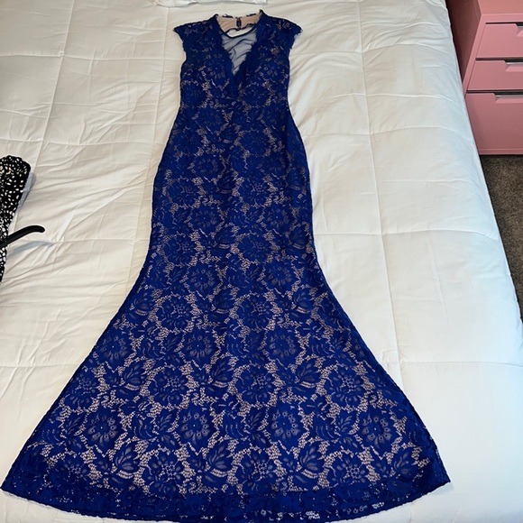 Betsy & Adam royal blue lace long evening gown black tie gala form fitting sz 0 - Picture 4 of 15